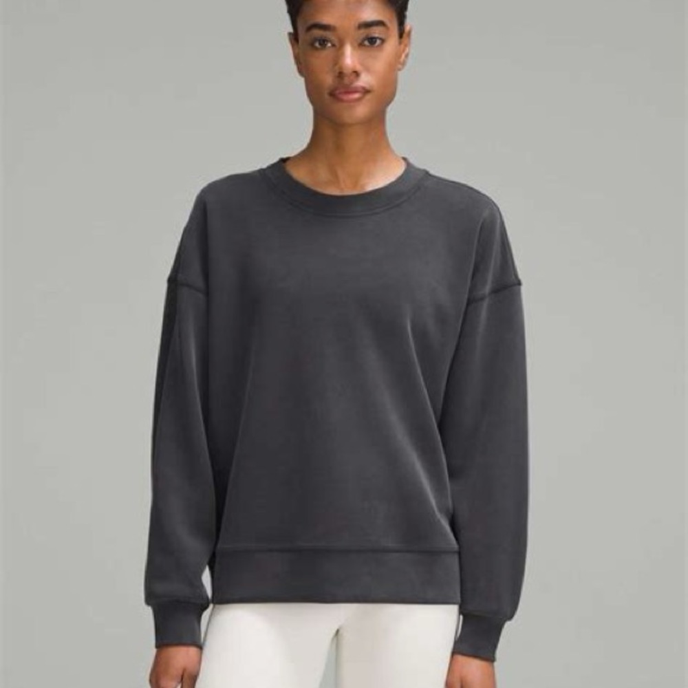 Lululemon crewneck